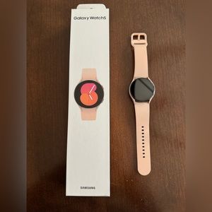 SAMSUNG Galaxy Watch 5 40mm Bluetooth Smartwatch Pink Gold Bezel w/ Pink Band